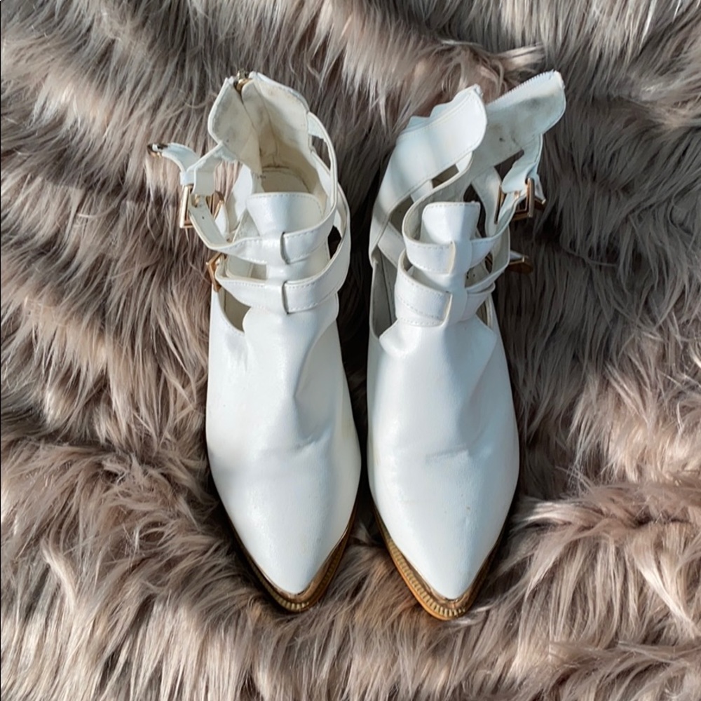 Gold tip white booties